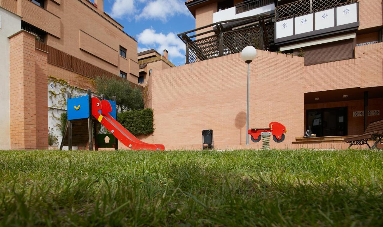 Apartamento Las Rozas Village Las Rozas de Madrid Exterior foto