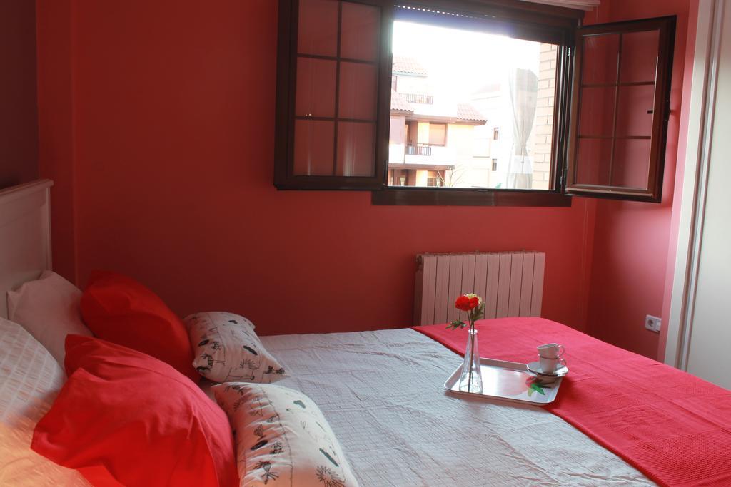Apartamento Las Rozas Village Las Rozas de Madrid Quarto foto